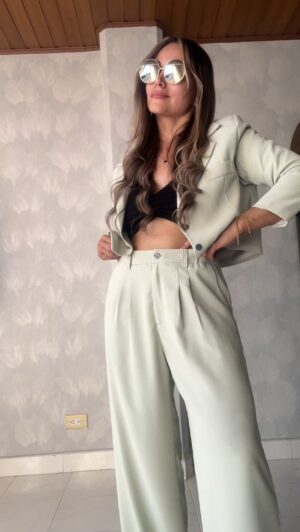 Ref. 074: Blazer corto y Pantalón recto - verde manzana - Image 5