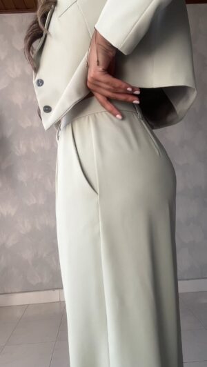 Ref. 074: Blazer corto y Pantalón recto - verde manzana - Image 3