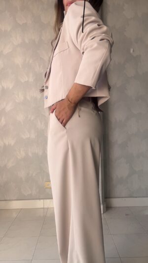 Ref. 074: Blazer corto y Pantalón recto - nude - Image 4