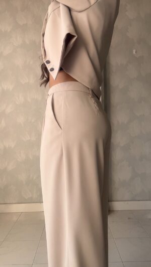Ref. 074: Blazer corto y Pantalón recto - nude - Image 3