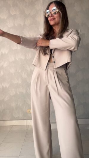 Ref. 074: Blazer corto y Pantalón recto - nude - Image 7