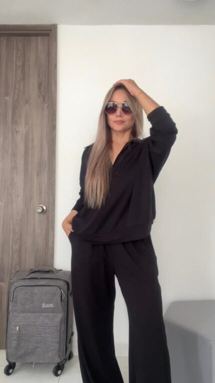 Ref. 075: Set viajero pantalón recto y buzo con cuello - negro
