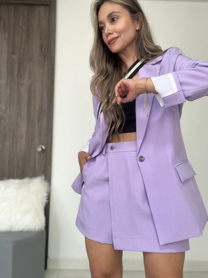Ref. 069: Set blazer semioversize y falda/short - lila nude - Image 2