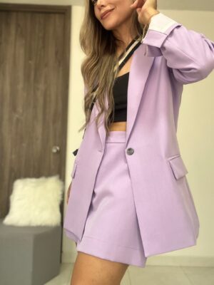 Ref. 069: Set blazer semioversize y falda/short - lila nude - Image 7