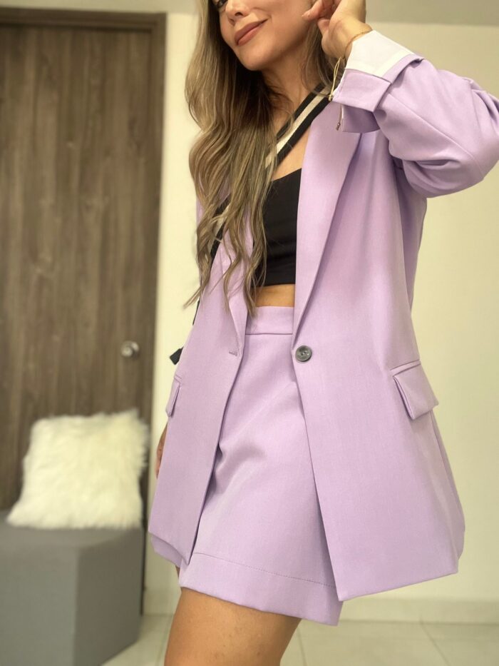 Ref. 069: Set blazer semioversize y falda/short - lila nude - Image 7