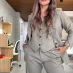 Ref. 083: Blazer, Chaleco y Pantalón en lino - verde aceituna