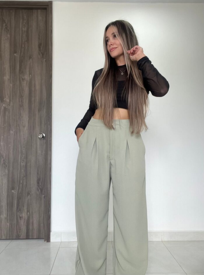 Ref. 015: Pantalón corte clásico en color verde nude - Image 5