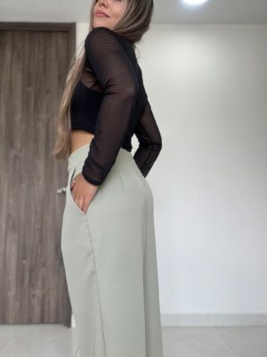 Ref. 015: Pantalón corte clásico en color verde nude - Image 3