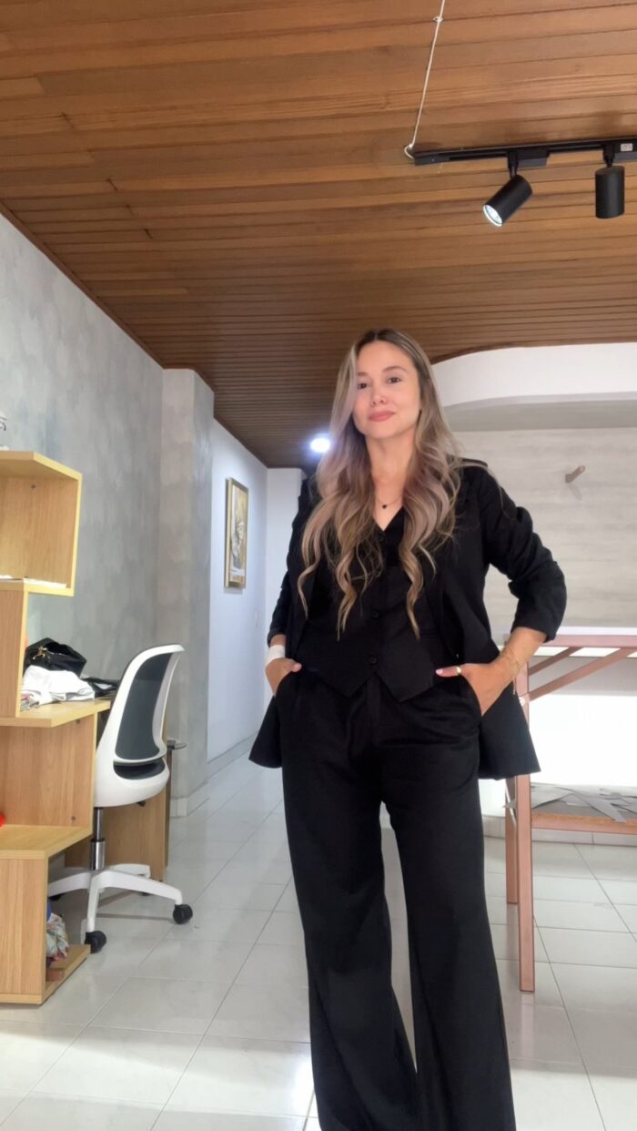 Ref. 083: Blazer, Chaleco y Pantalón en lino - negro - Image 2