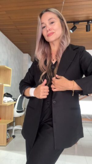 Ref. 083: Blazer, Chaleco y Pantalón en lino - negro - Image 5