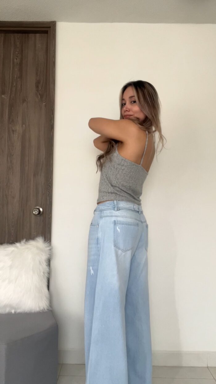 Ref. 070: Jean descaderado estilo "wide leg" - Image 8