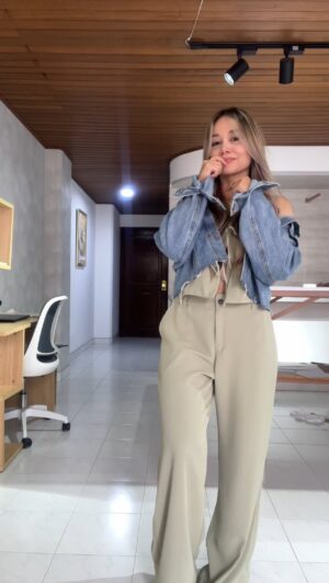 Ref. 084: Chaleco suelto con tiras y pantalón recto - verde agua - Image 4