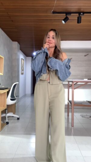 Ref. 084: Chaleco suelto con tiras y pantalón recto - verde agua - Image 14