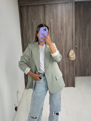 Ref. 047: Blazer semioversize liviano - verde salvia - Image 2