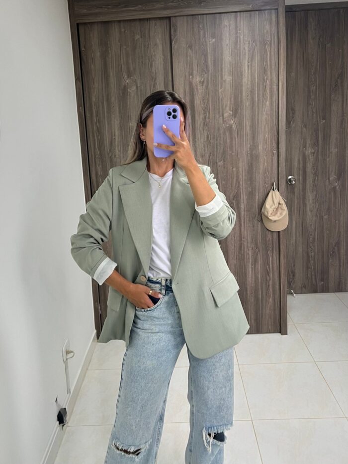 Ref. 047: Blazer semioversize liviano - verde salvia - Image 2