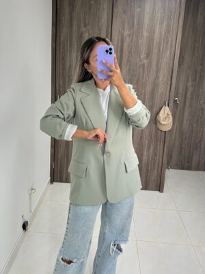 Ref. 047: Blazer semioversize liviano - verde salvia - Image 3
