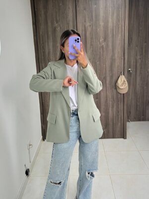 Ref. 047: Blazer semioversize liviano - verde salvia - Image 4