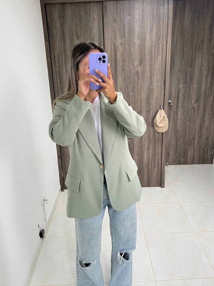 Ref. 047: Blazer semioversize liviano - verde salvia - Image 1