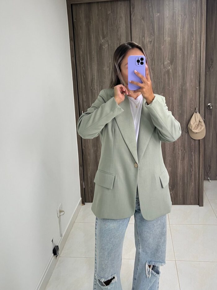 Ref. 047: Blazer semioversize liviano - verde salvia - Image 5