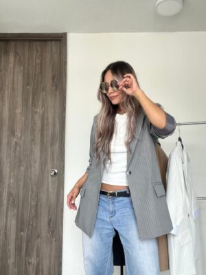 Ref. 050: Blazer semioversize manga 3/4 - gris con rayas - Image 5