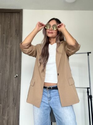 Ref. 050: Blazer semioversize manga 3/4 - camel con rayas