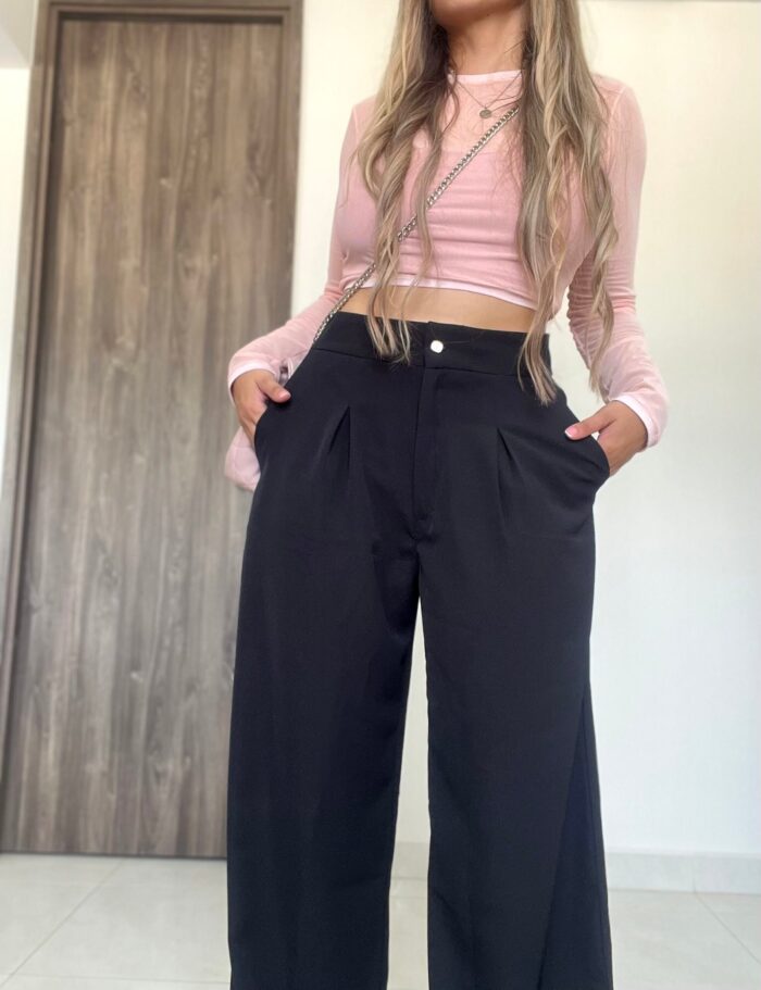 Ref. 015: Pantalón corte clásico en color negro - Image 1