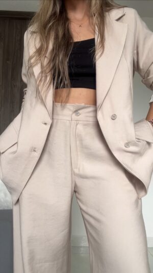 Ref. 059: Blazer oversize liviano - color crema nude - Image 2