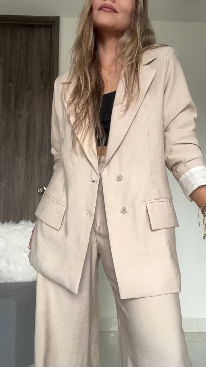 Ref. 059: Blazer oversize liviano - color crema nude - Image 1
