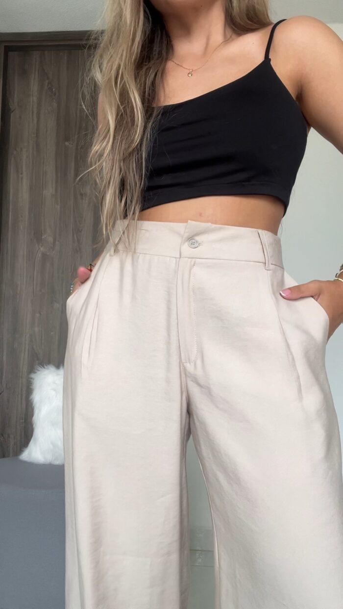 Ref. 059: Pantalón clásico ancho de 1 prense - color crema nude - Image 1