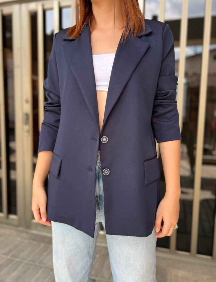 Ref. 010: Blazer semioversize en color azul oscuro - Image 2