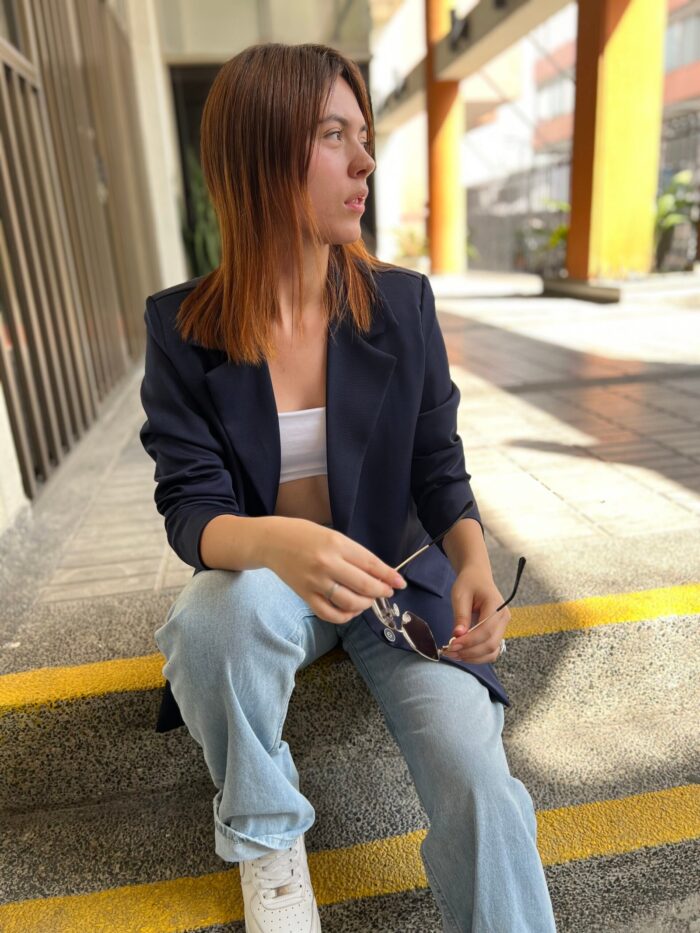 Ref. 010: Blazer semioversize en color azul oscuro - Image 13