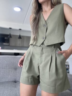 Ref. 061: Set en lino chaleco y short - verde militar - Image 2
