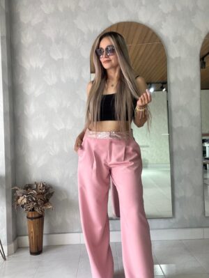 Ref. 009: Pantalón recto pretina brillante en color palo de rosa - Image 3
