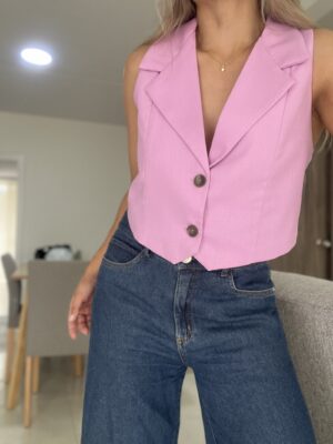 Ref. 064: Chaleco corto en lino con cuello - mora en leche