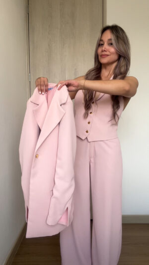 Ref.085-2: Blazer clásico con abertura en V en puño - palo de rosa - Image 2