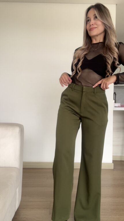 Ref. 081-1: Pantalón clásico semicampana - verde militar