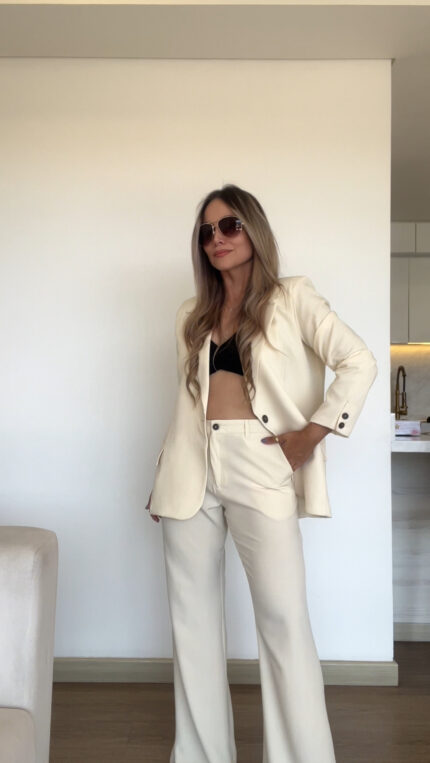 Ref. 088: Set Veraniego: Blazer Redondeado y pantalón semicampana-Vainilla
