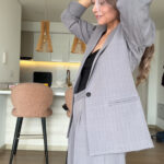 Ref. 090: Blazer  Clásico y pantalón clásico con prenses-Gris Rayas