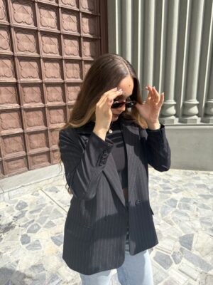 Ref.095:Blazer semioversize-Negro Con Rayas - Image 8