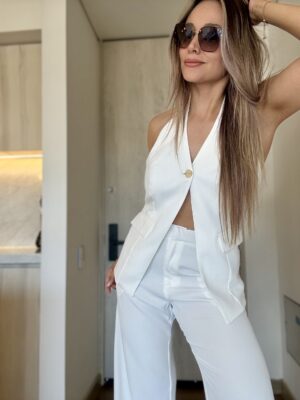 Ref. 089: Blusa Chaleco y Pantalón clásico- Blanco