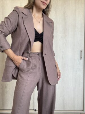 Ref. 098: Set Fresco de Blazer oversize y pantalón semicampana con corte -Moka - Image 5
