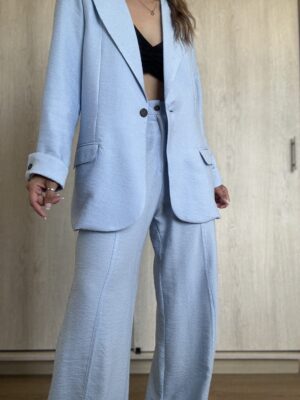 Ref. 098: Set Fresco de Blazer Oversize y pantalón semicampana con corte -Azul Bebé - Image 2