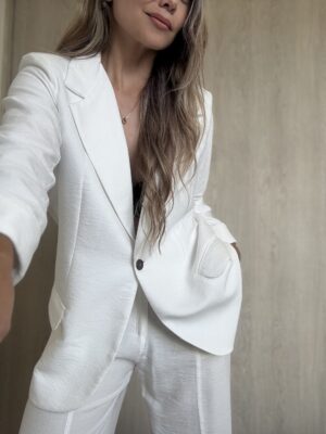 Ref. 098: Set Fresco de Blazer Oversize y pantalón semicampana con corte-Blanco - Image 7