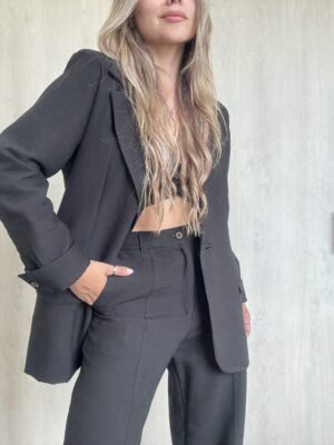 Ref. 098: Set Fresco de Blazer Oversize y pantalón semicampana con corte -Negro - Image 6