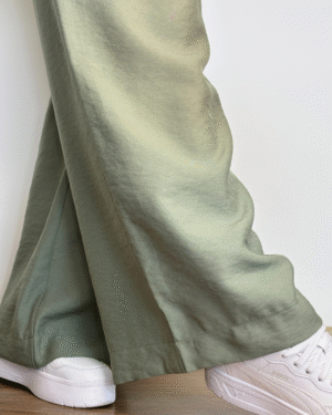 Ref.107: Blazer y Pantalón Ancho con Prenses- Verde Oliva - Image 6
