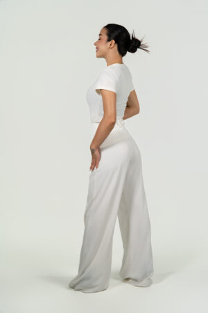 Ref.113: Básica Estilo Body Manga corta Y Pantalón 1 prense - Hueso - Image 2