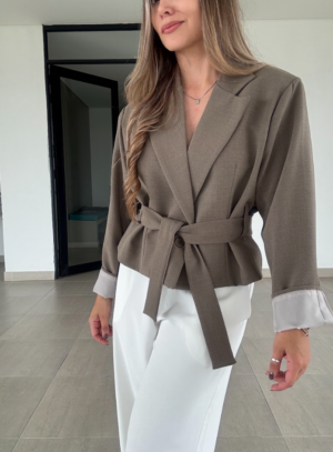 Ref. 116: Blazer Corto Oversize verde Trigo - Image 6